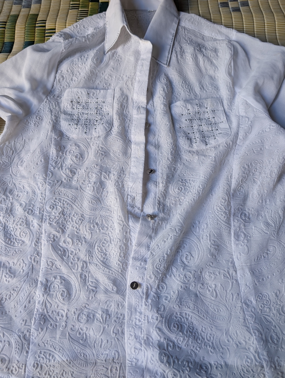 Bundle 3/$20 White Woman's Paisley Pattern Button-Up Shirt